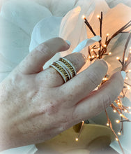 Load image into Gallery viewer, Zoe Ring