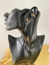 Load image into Gallery viewer, Ear Cuff With Cubic Zirconia