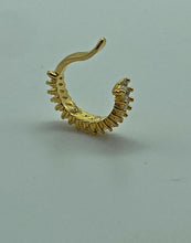 Load image into Gallery viewer, Ear Cuff With Cubic Zirconia