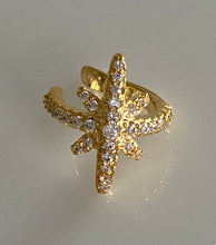 Load image into Gallery viewer, North Star Ear Cuff