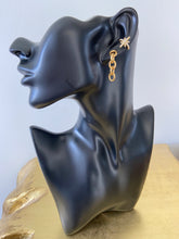 Load image into Gallery viewer, North Star Ear Cuff
