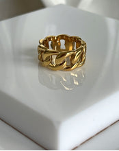 Load image into Gallery viewer, Chain ring Gold plated Stainless steel hypoallergenic statement ring cocktail ring 
