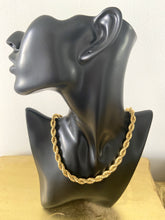 Load image into Gallery viewer, Gold plated stainless steel statement rope necklace everyday jewelry
