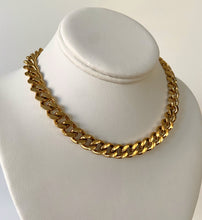 Load image into Gallery viewer, curb chain necklace stainless steel gold plated statement necklace 
