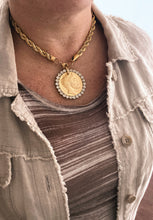 Load image into Gallery viewer, The Chloe Statement Necklace
