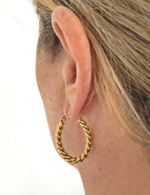 Load image into Gallery viewer, Tali Oval Earrings Hoops
